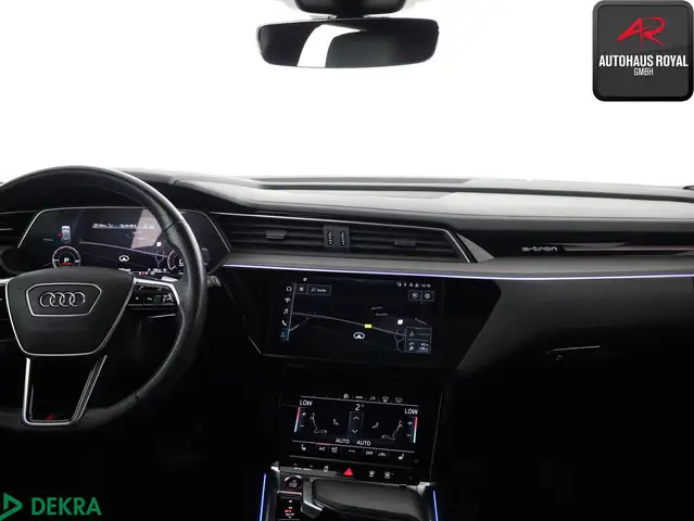 Audi E-Tron view 9