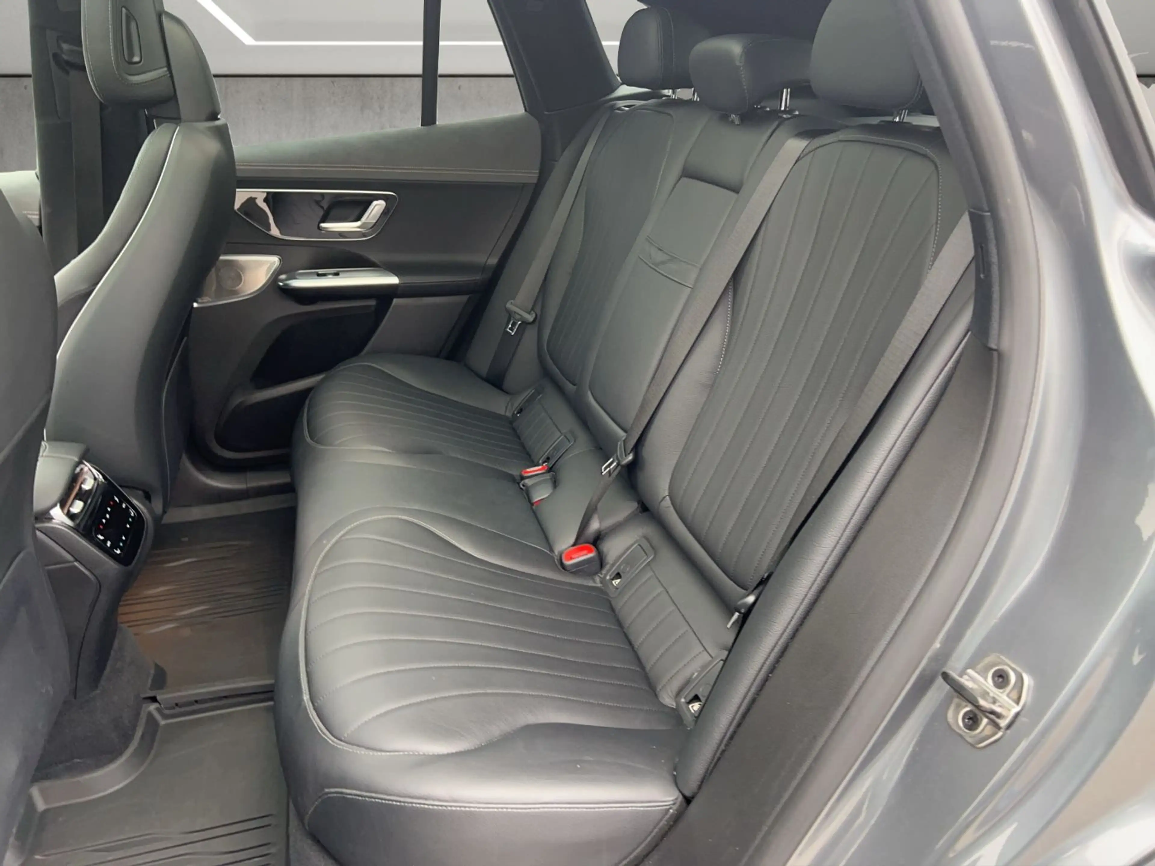 Mercedes-Benz EQE SUV EQE 350 4MATIC SUV FAP Klima Burm Ambi eHeck Shz — photo 12
