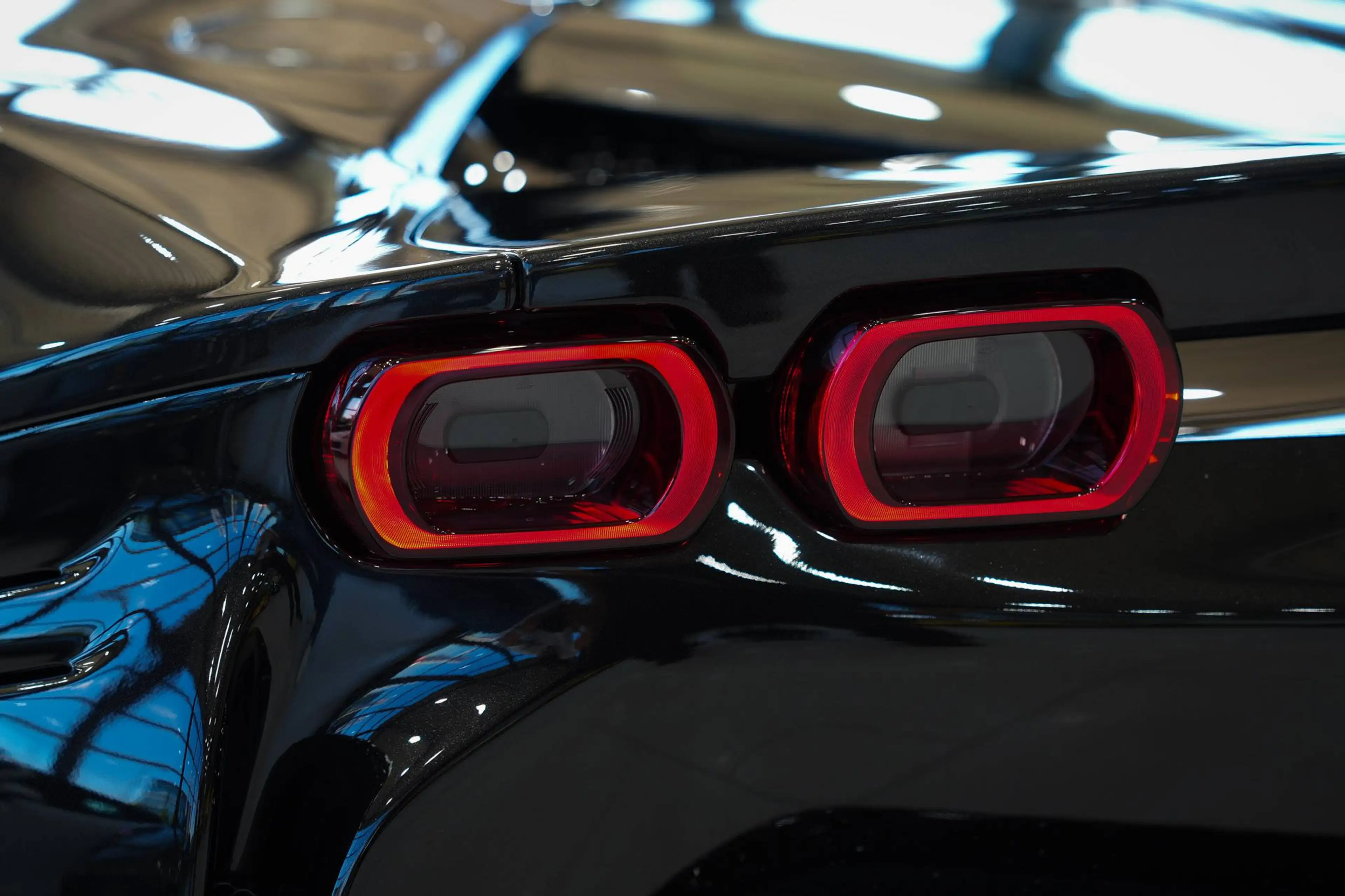 Ferrari SF90 Stradale *CARBON-LED*RACING-SEATS*FULL-CARBO — photo 10