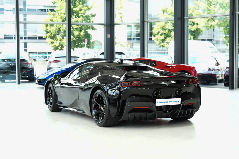 Ferrari SF90 Stradale *CARBON-LED*RACING-SEATS*FULL-CARBO — photo 3