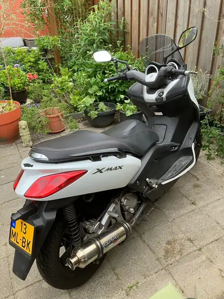 Yamaha X-Max 250 - foto 3
