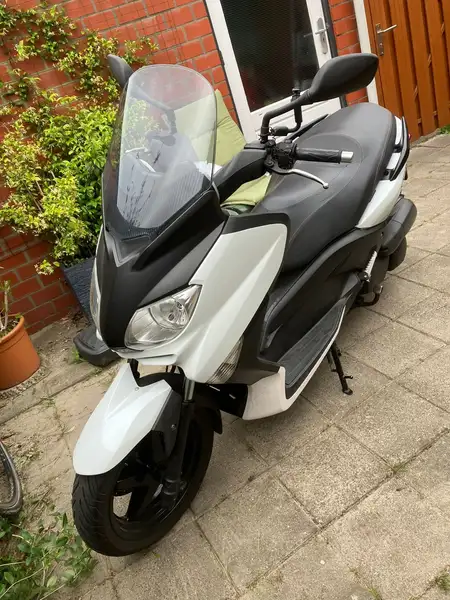 Yamaha X-Max 250 - foto 5