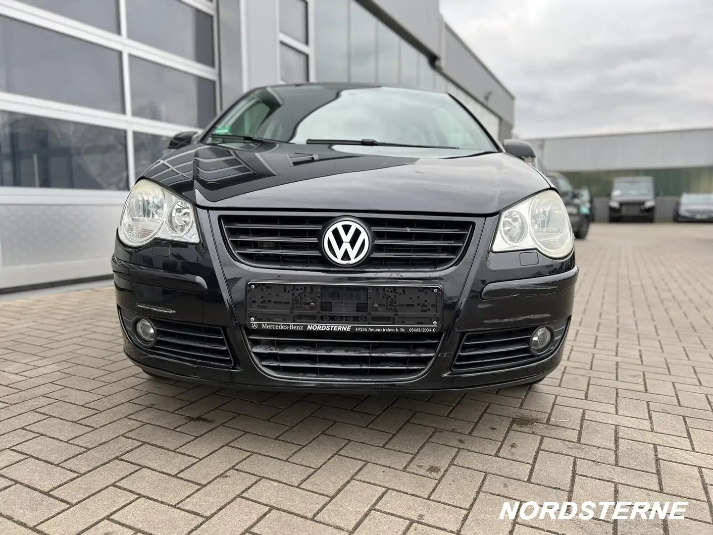 Volkswagen Polo Polo 1.2 United+Sitztheizung+Klima+TÜV 04/2024 Zwart - 2