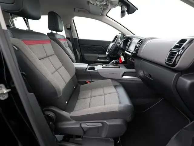 Citroen C5 Aircross view 3