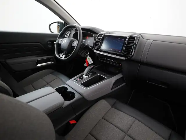 Citroen C5 Aircross view 2