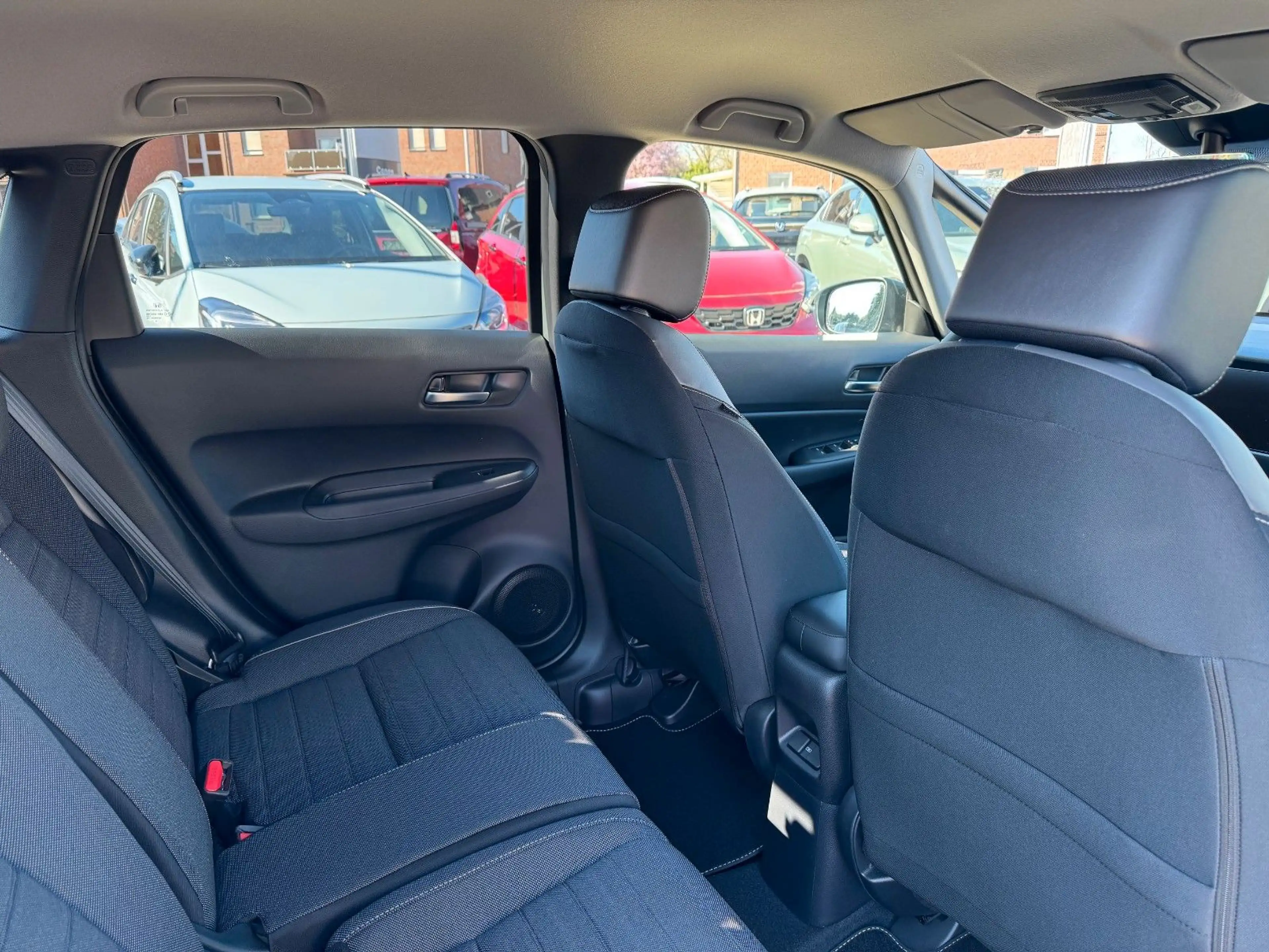 Honda Jazz Crosstar 1.5 i-MMD Hybrid Advance MY26 — photo 11