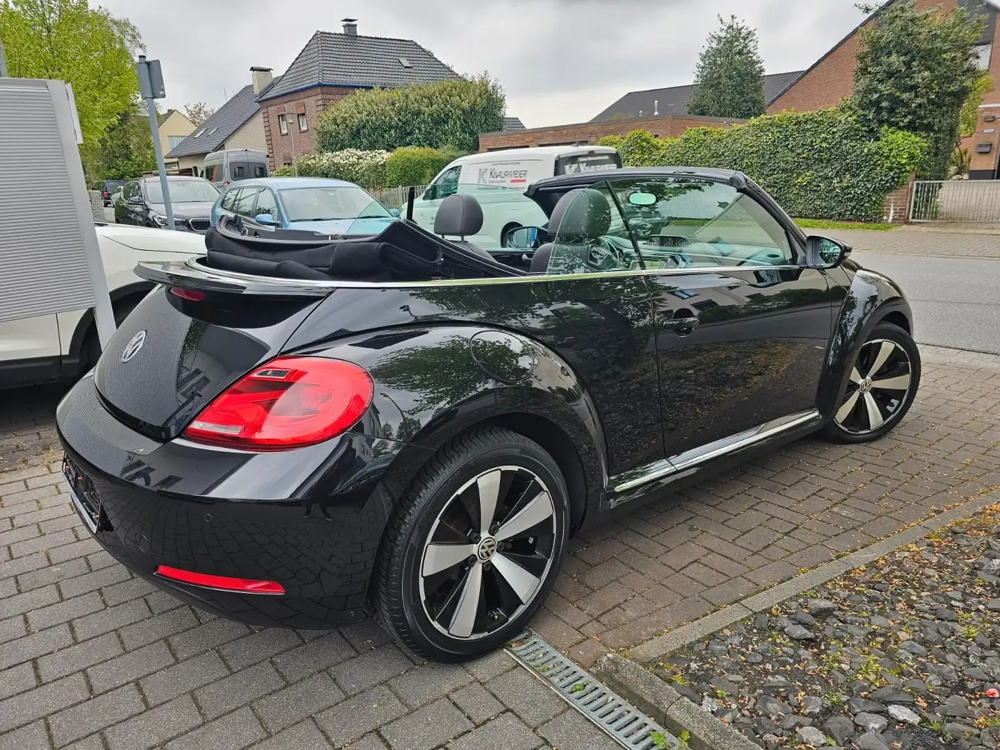 Volkswagen Beetle Cabriolet Exclusive Design/Automatik/SHZ Schwarz - 2