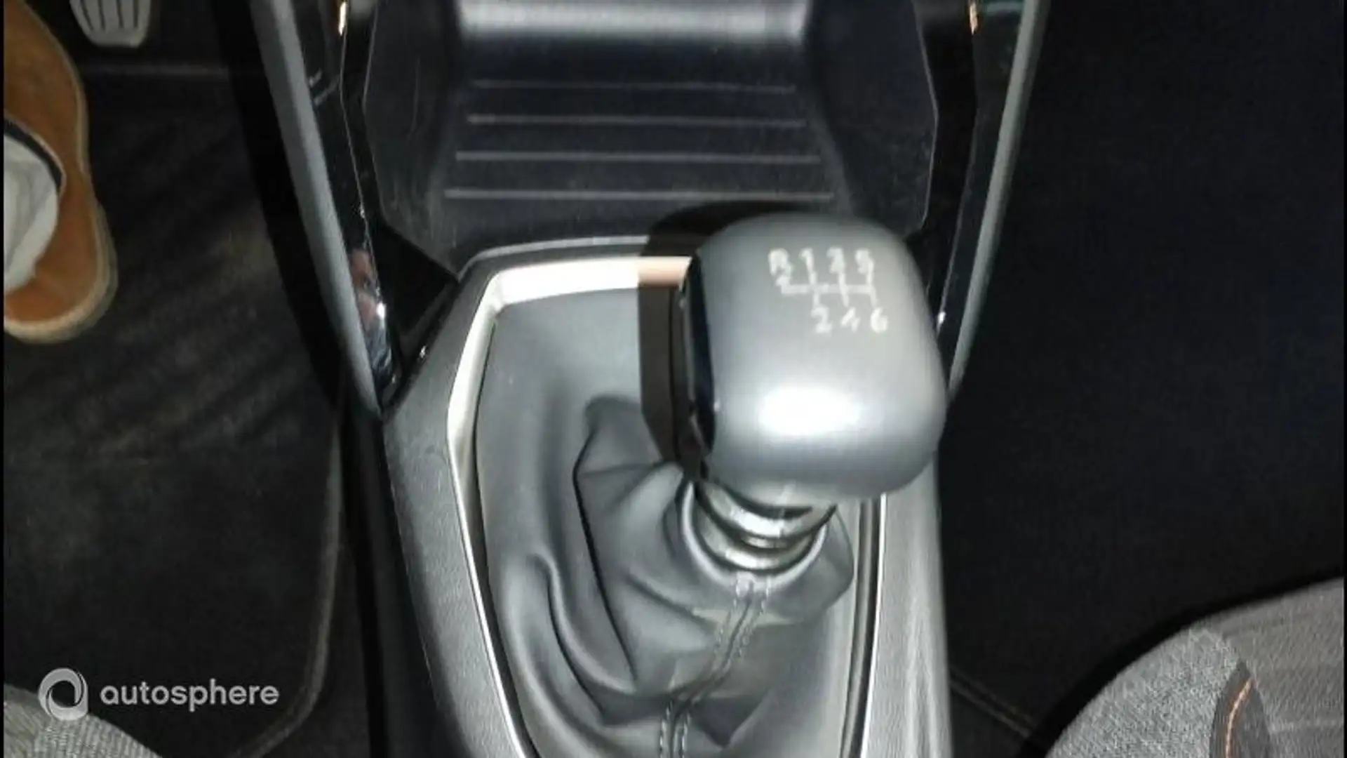 Peugeot 208 1.2 PureTech 100ch S\u0026S Active Pack - 2