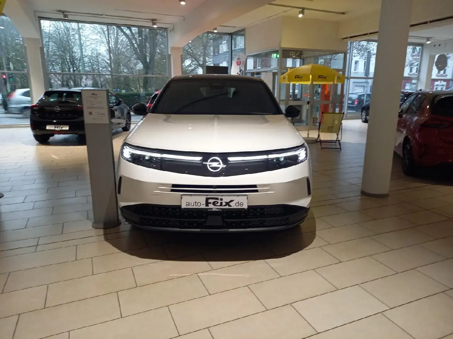 Opel Grandland Grandland 1.2 48V Mild-Hybrid 100 kW GS Weiß - 1