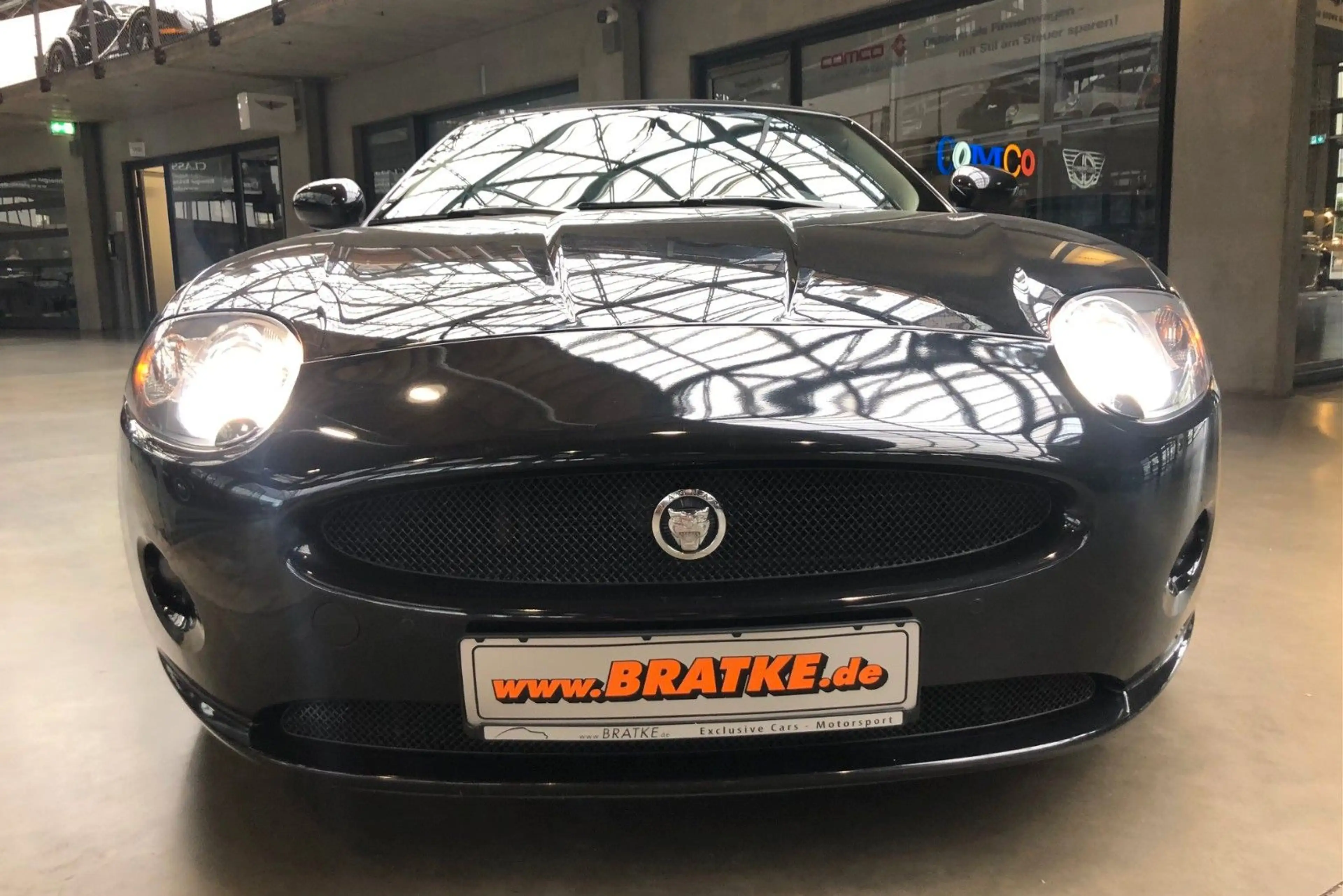 Jaguar XK V8 Coupé deutsch 2Hand 78tkm Scheckheft — photo 10