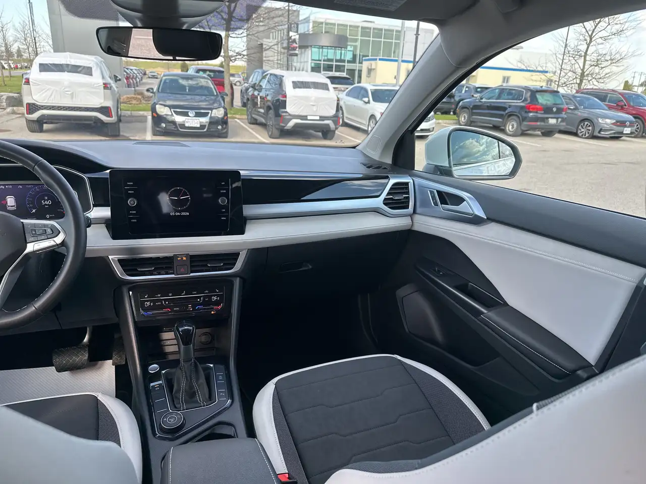 Volkswagen Taos снимка Volkswagen Taos