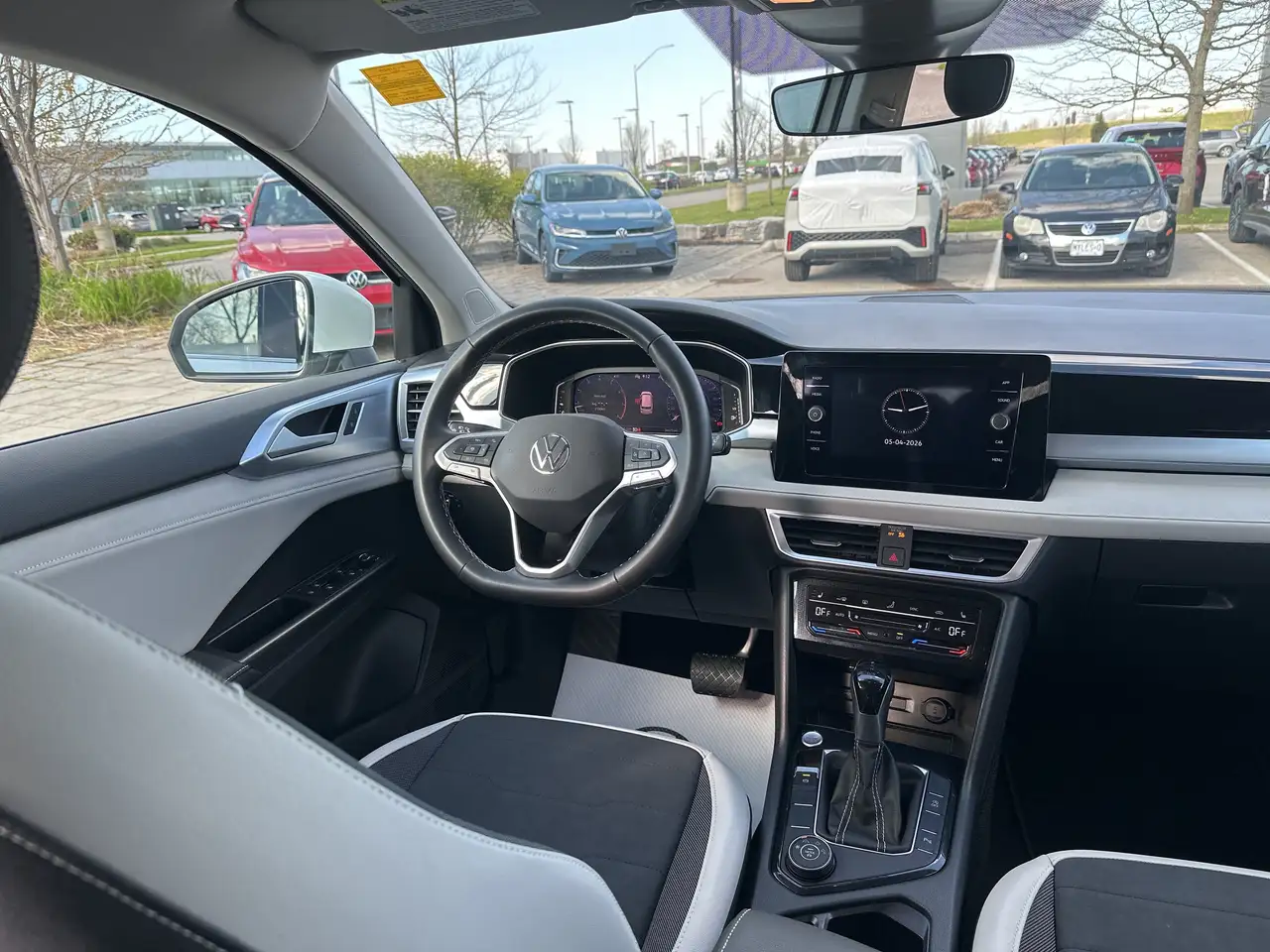 Volkswagen Taos снимка Volkswagen Taos