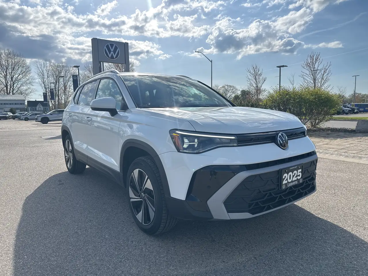 Volkswagen Taos снимка Volkswagen Taos