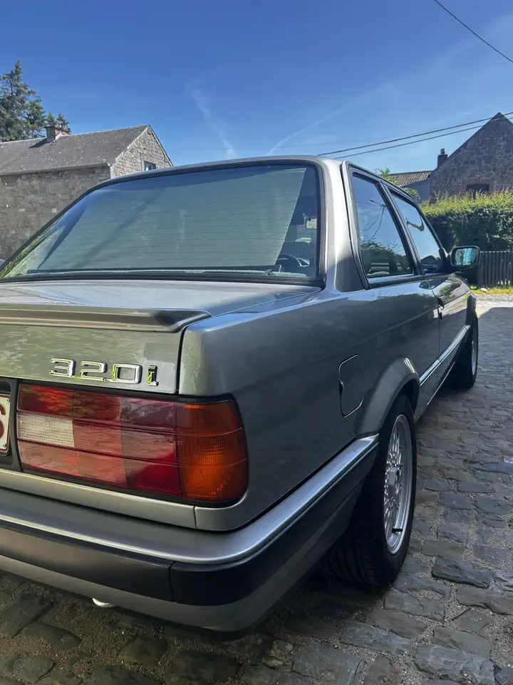 BMW 320 e30, foto 9