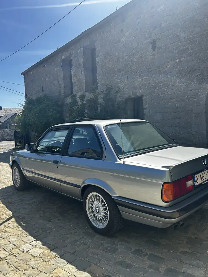 BMW 320 e30, foto 8