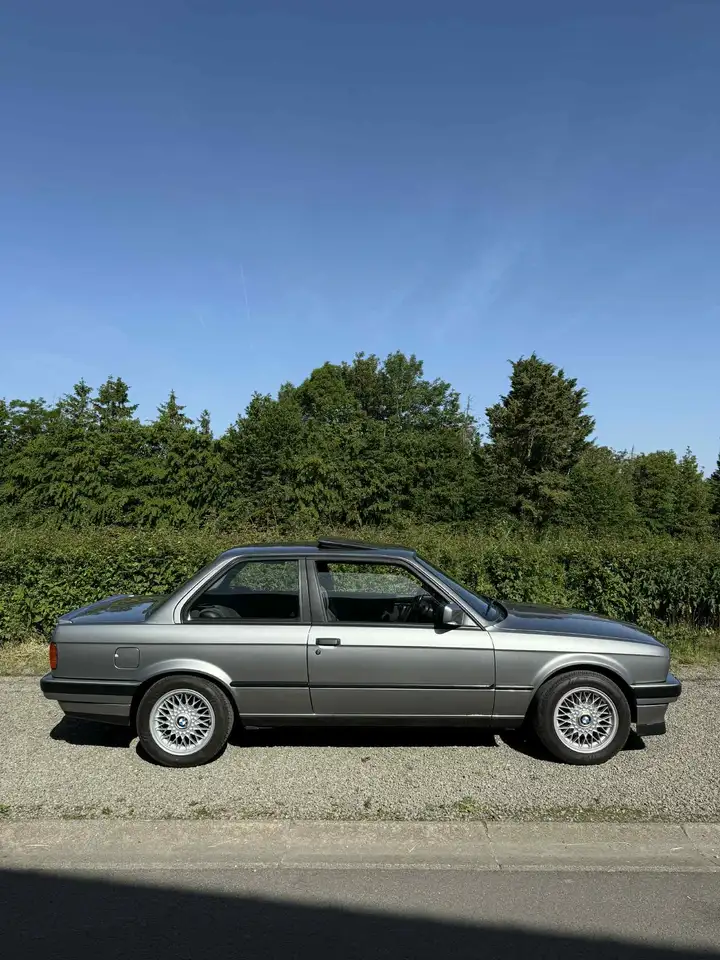 BMW 320 e30, foto 11