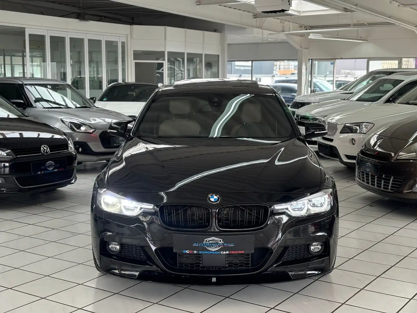 BMW 335 d xDrive M Sport* FULL OPTIONS* Schwarz - 2