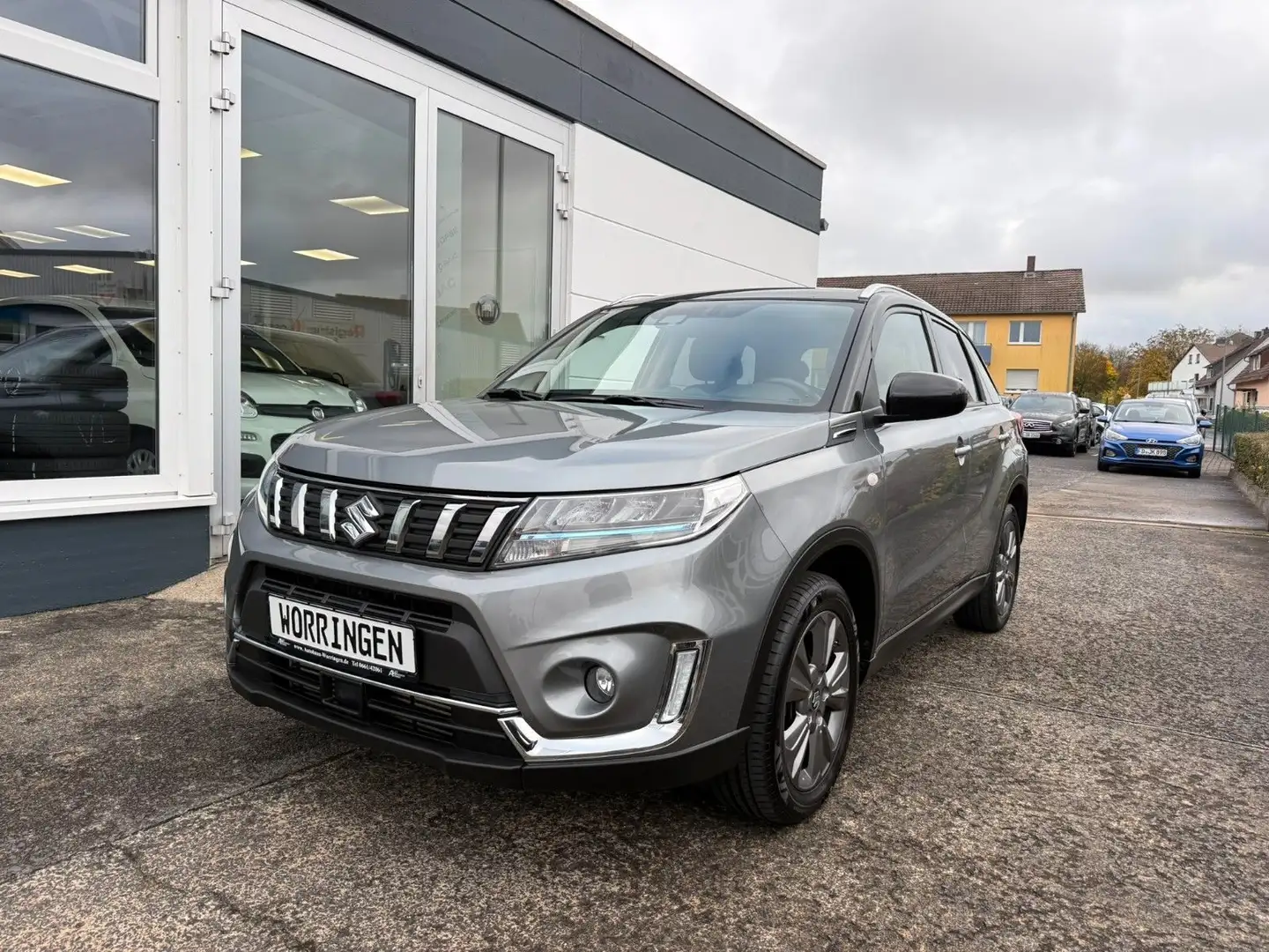 Suzuki Vitara 1.4 Comfort 4x4, AHK, 8-Fach Grau - 1
