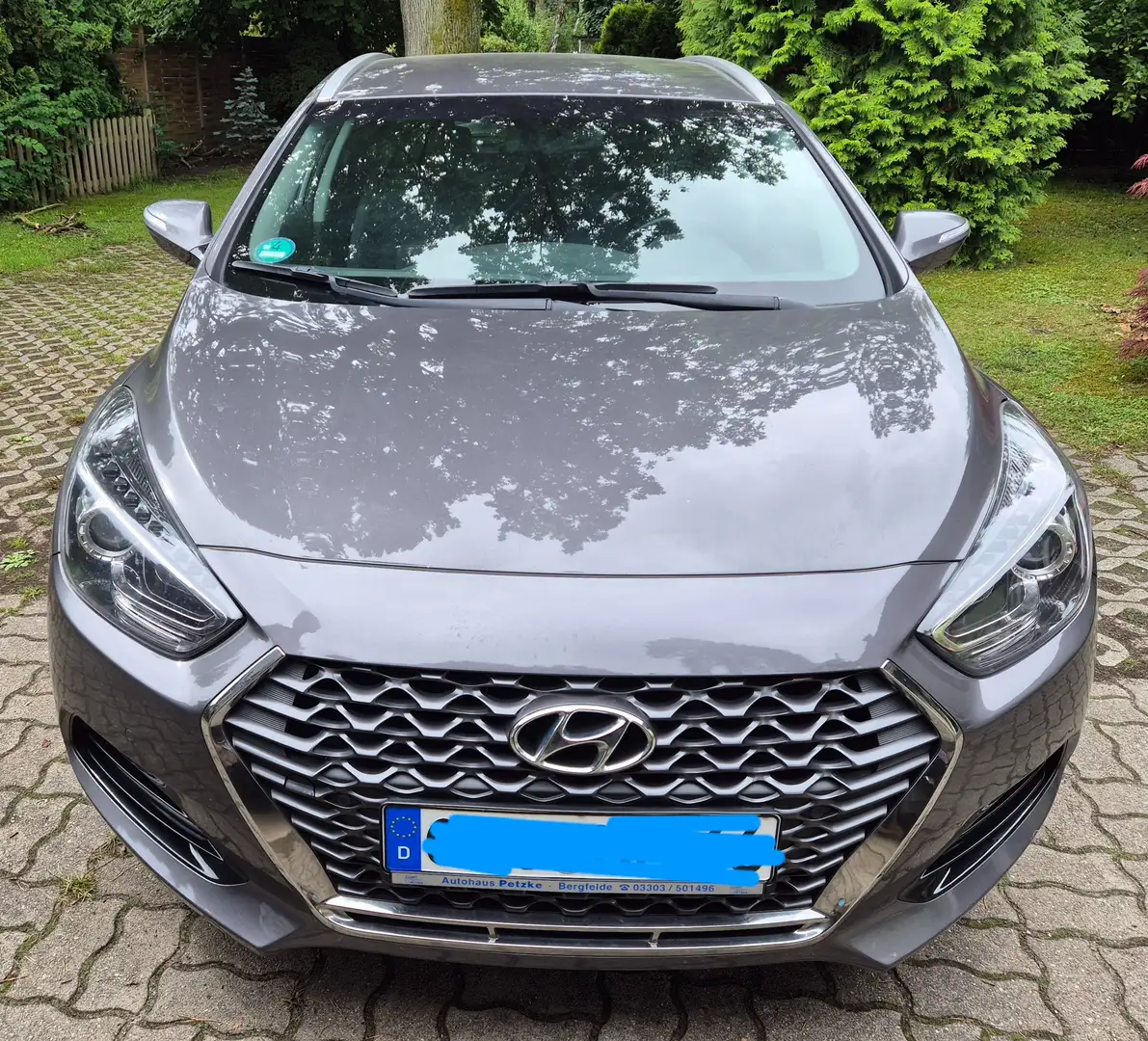 Hyundai i40 i40 Kombi blue 1.6 CRDi Space Grau - 2