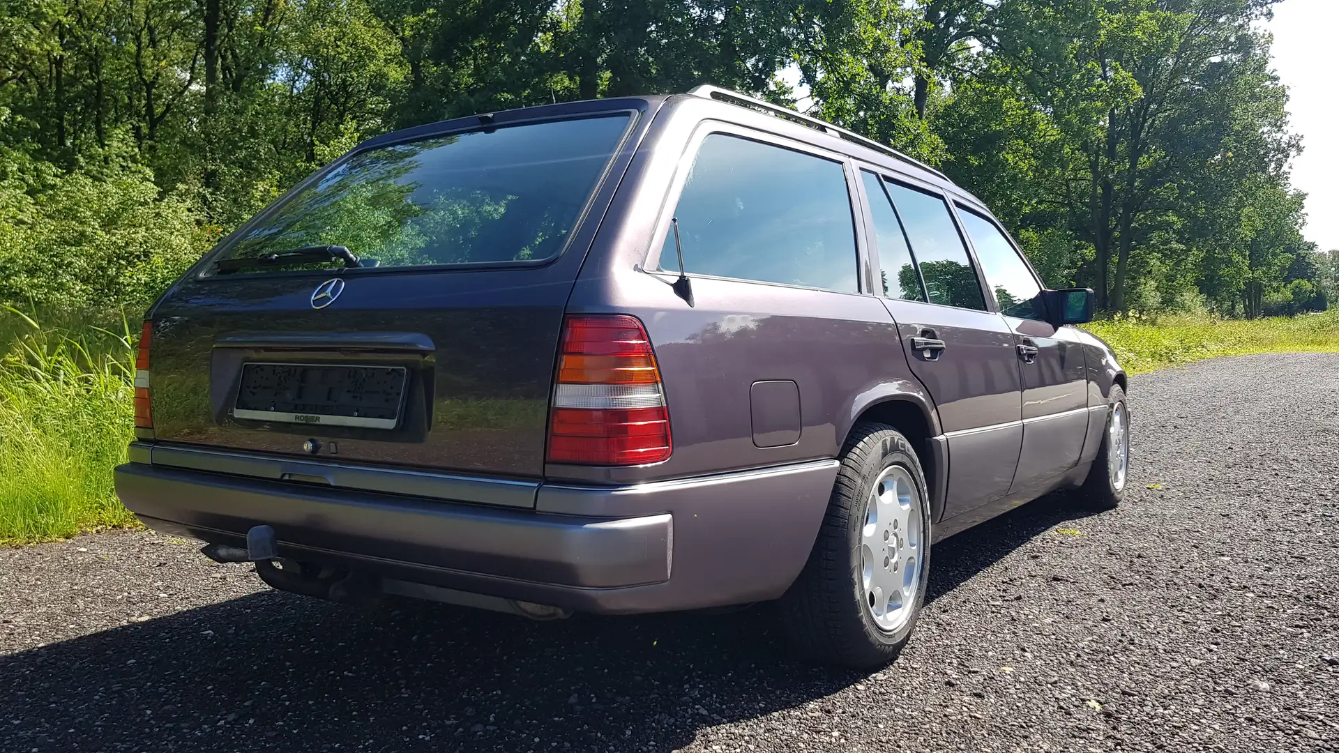 Mercedes-Benz E 280 E-Klasse T - 2