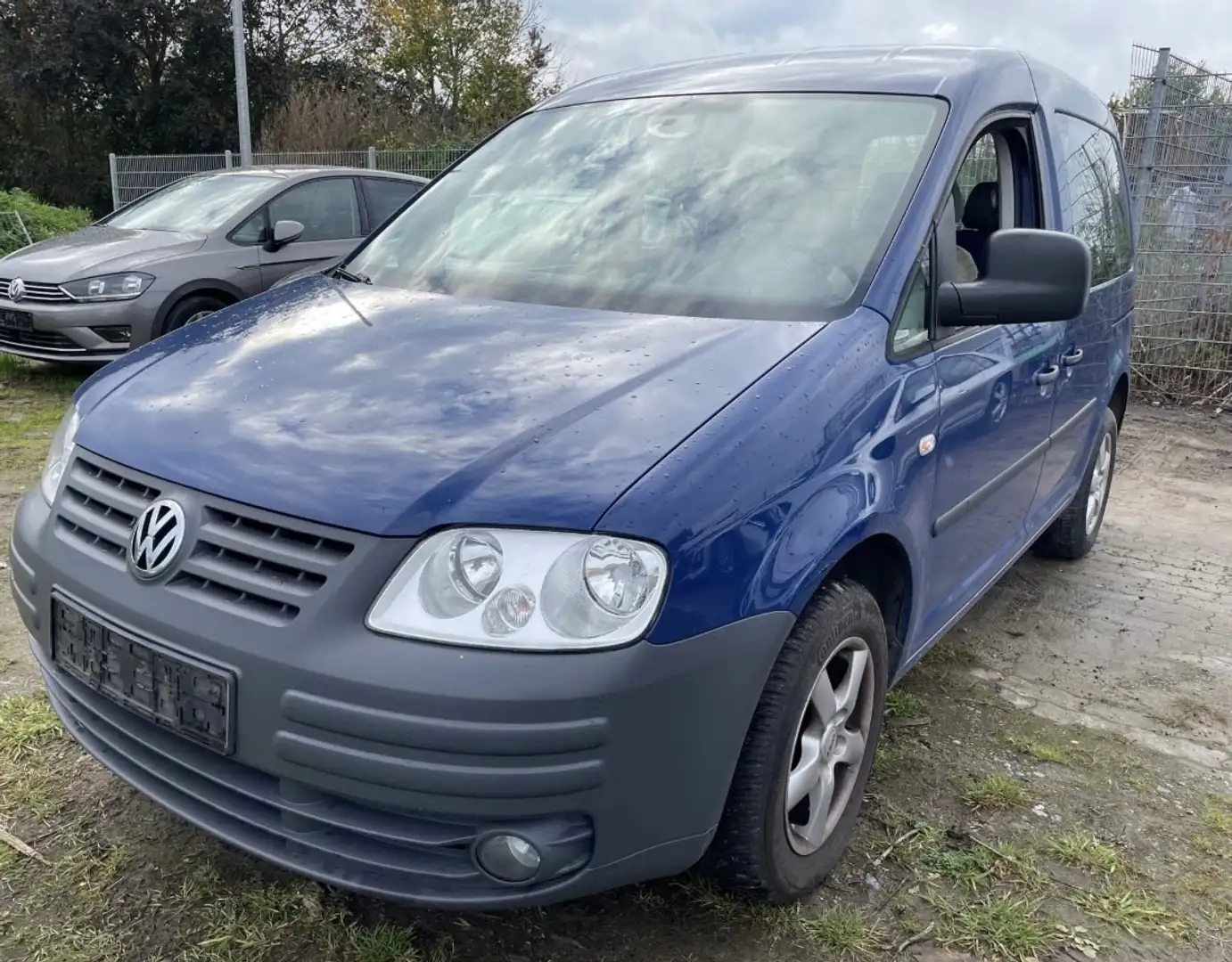 Volkswagen Caddy Life 1-Hand Automatic AHK Blau - 1