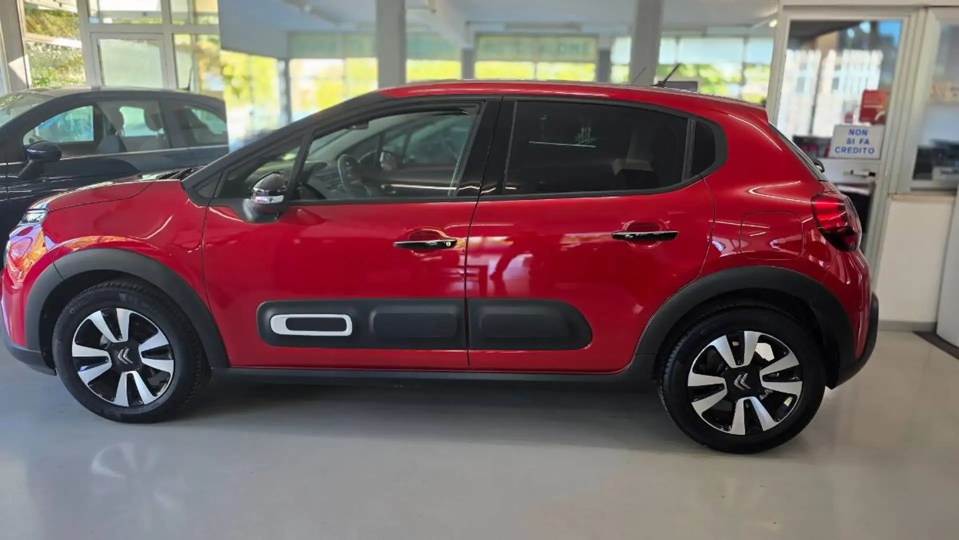 Citroen C3 1.2 puretech Max s&s 110cv BURATTI PREMIUM Rosso - 2