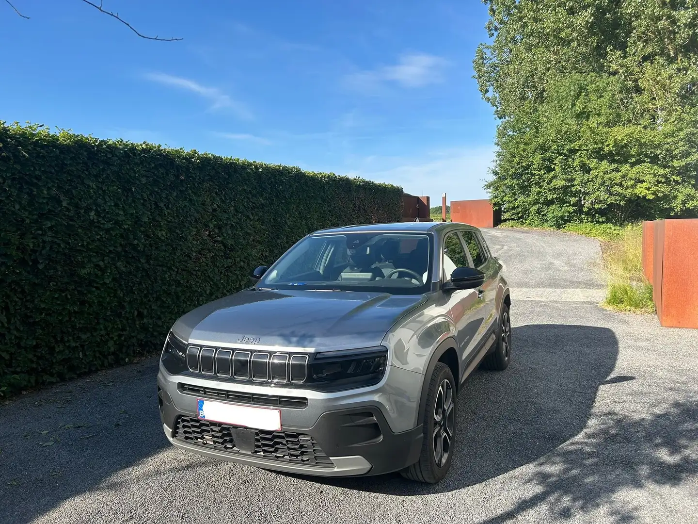 Jeep Avenger Avenger 1.2 GSE T3 Turbo-Benzin GDI Altitude Gris - 1