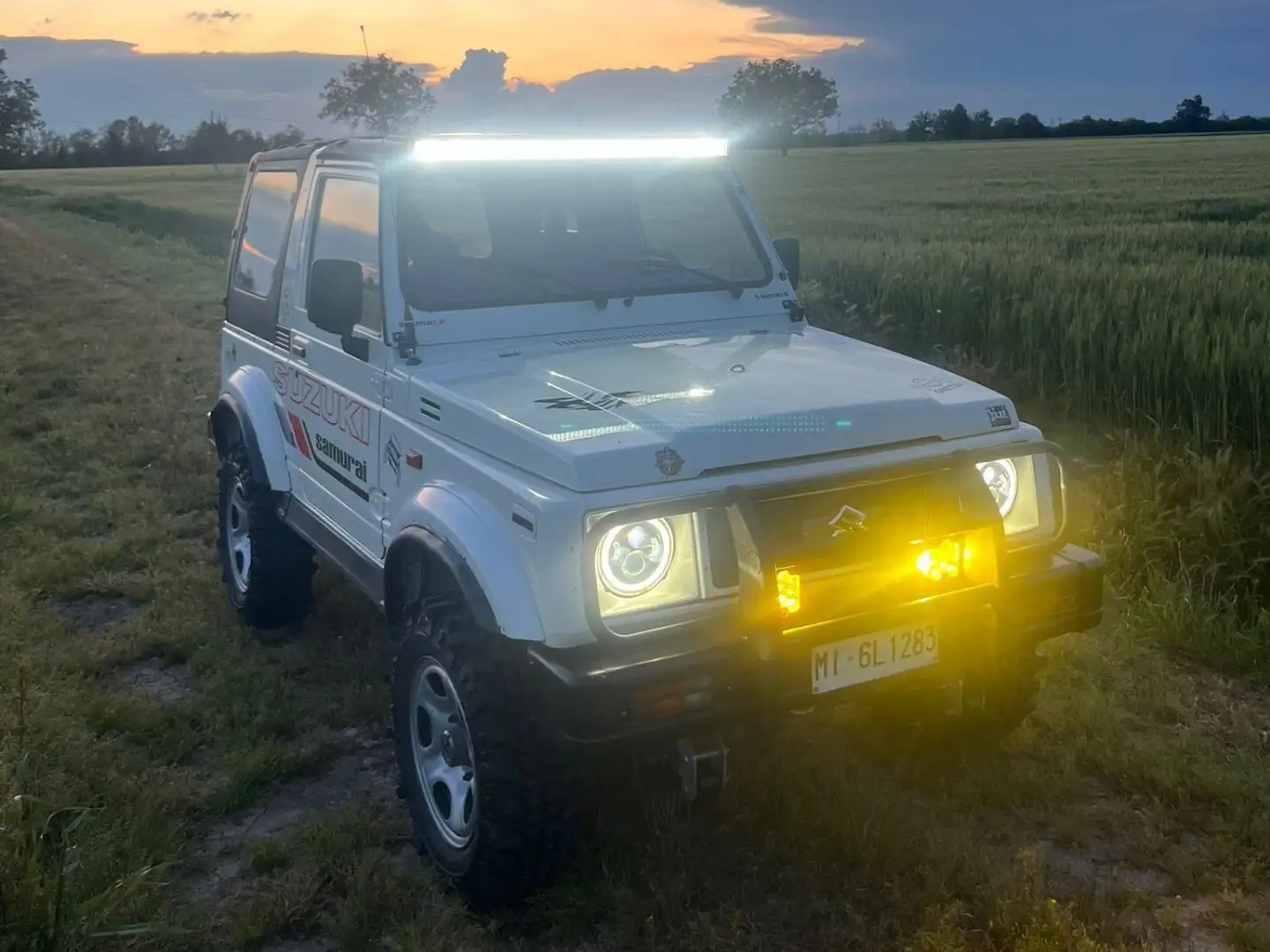 Suzuki SJ Samurai - 1