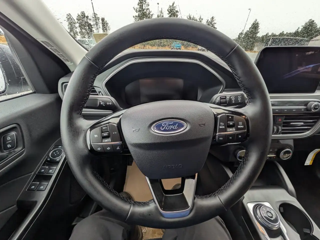Ford Escape снимка Ford Escape