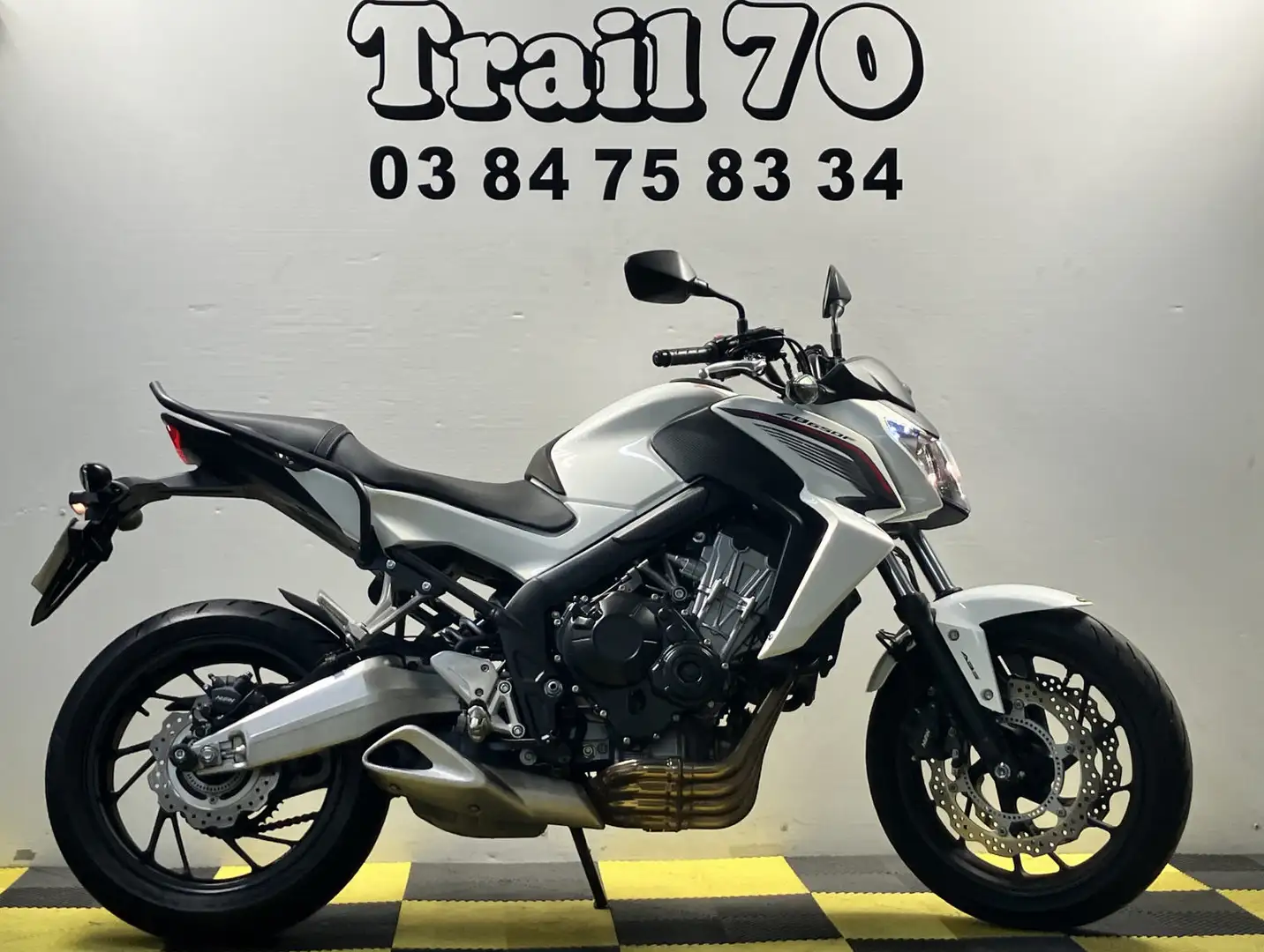 Honda CB 650 Blanc - 1