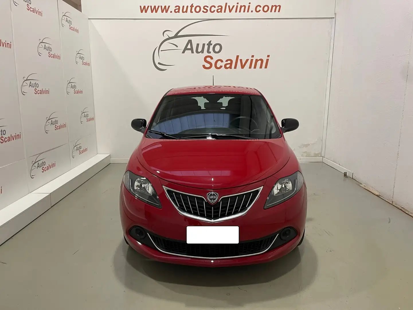 Lancia Ypsilon 1.0 FireFly 5 porte S&S Hybrid Silver Rosso - 2