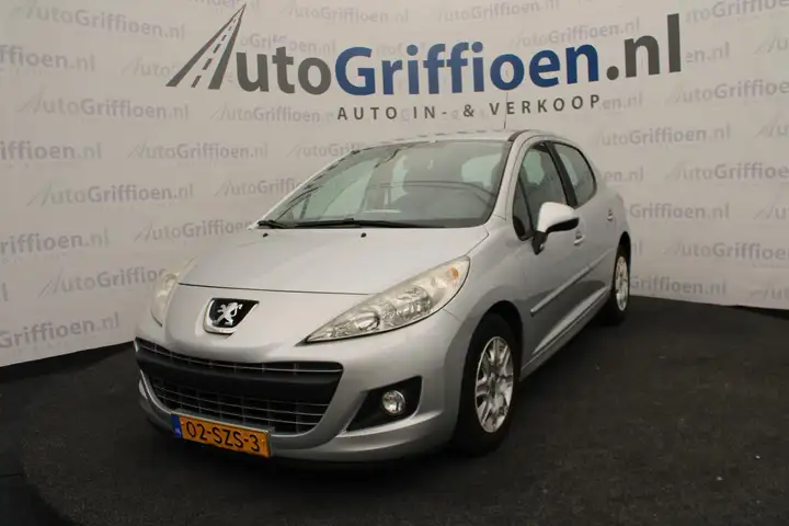 Peugeot 207 1.4 VTi Active keurige 5-deurs met trekhaak