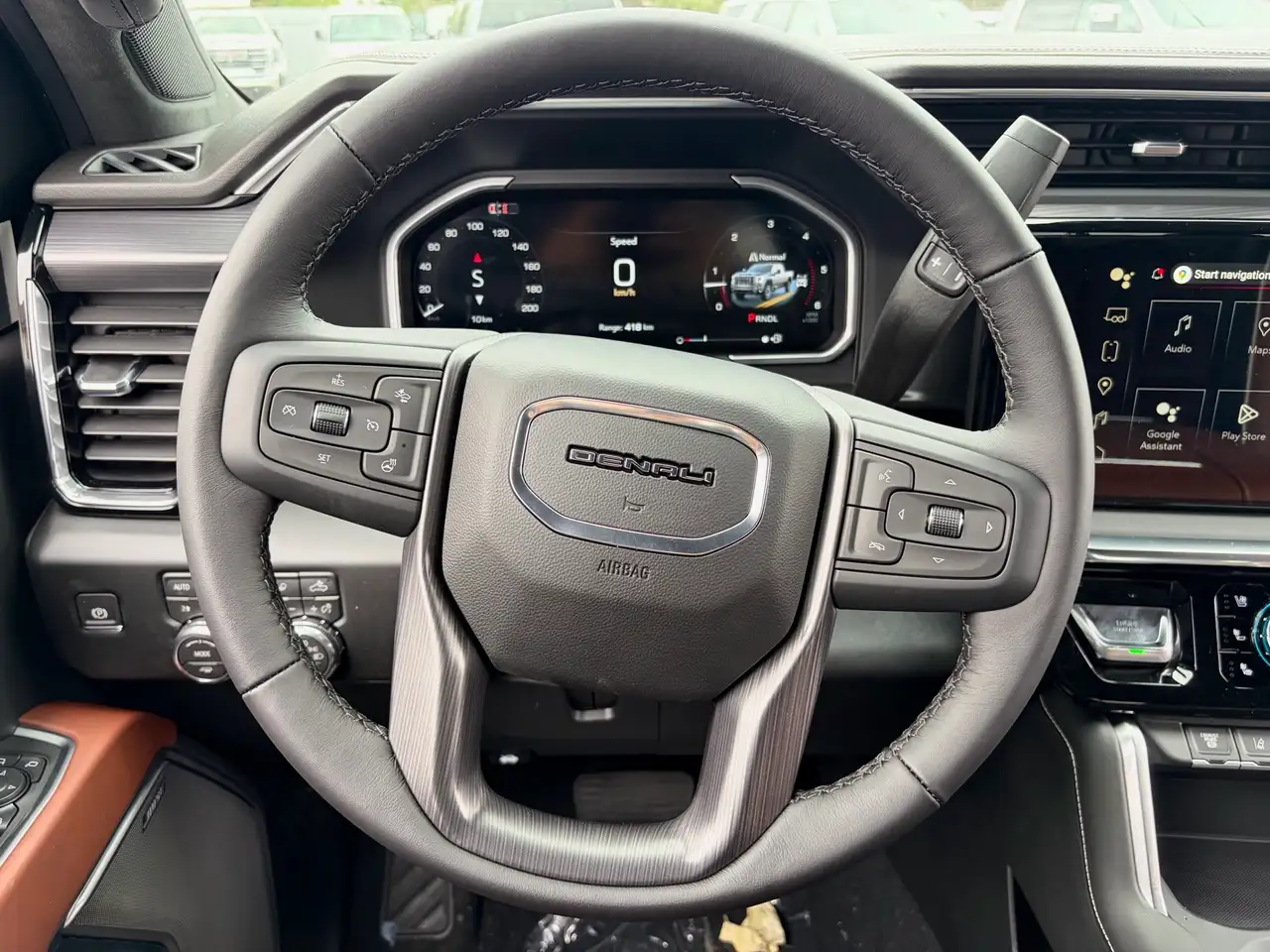 GMC Sierra 3500HD снимка GMC Sierra 3500HD