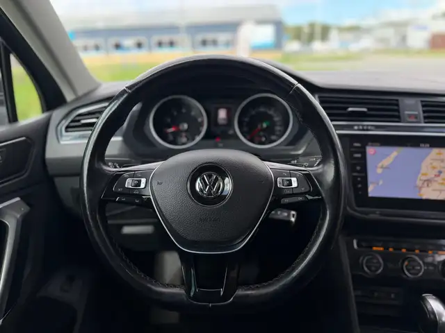 Volkswagen Tiguan view 9