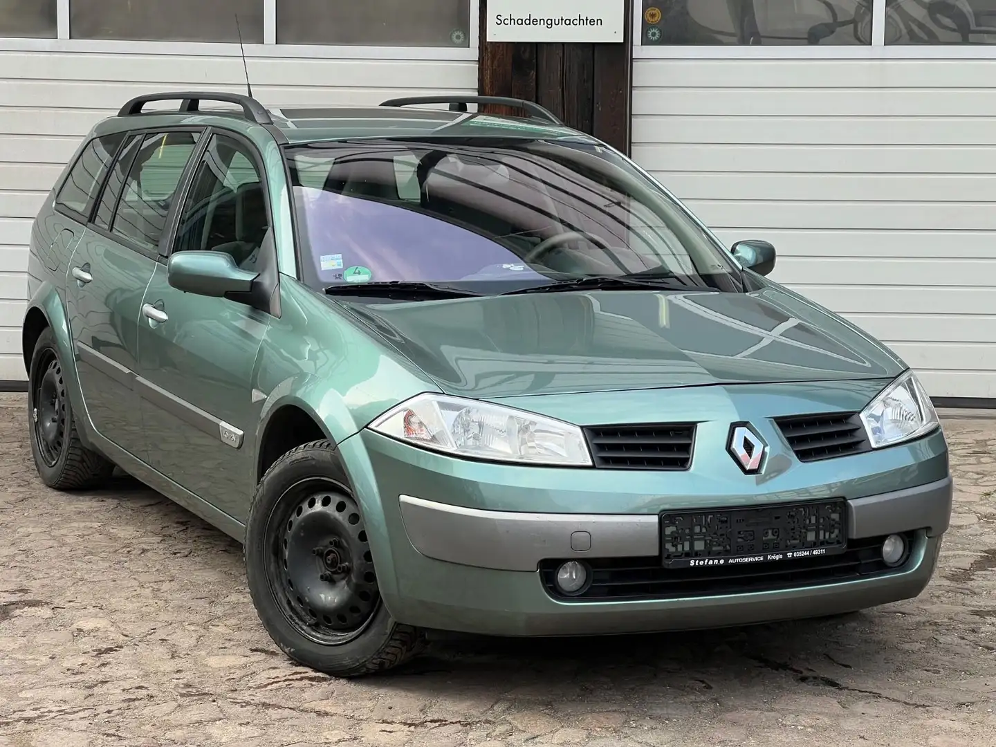 Renault Megane Grandtour 1.6 16V Grün - 2