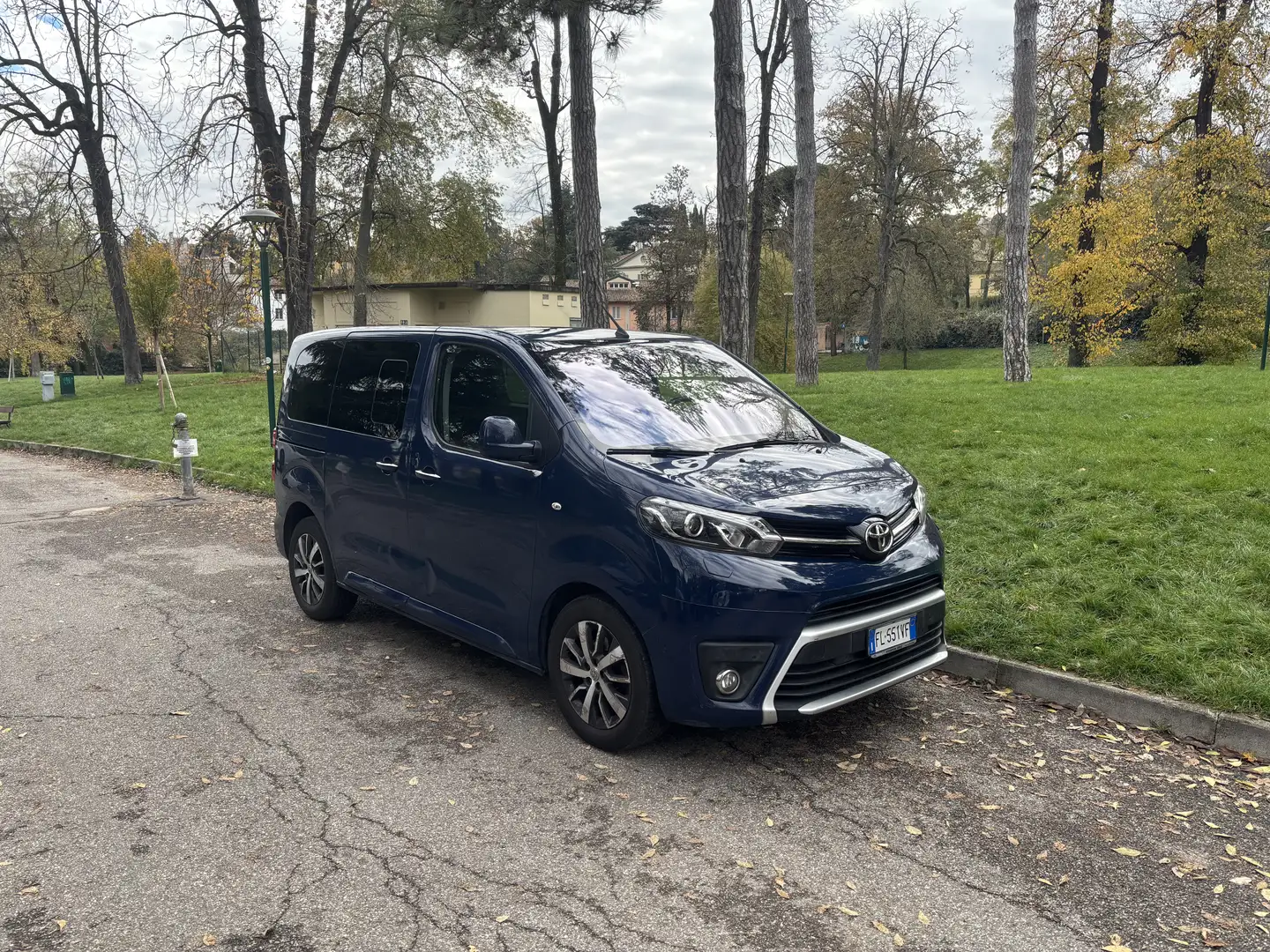 Toyota Proace 1.6 Luxury L0 - 1