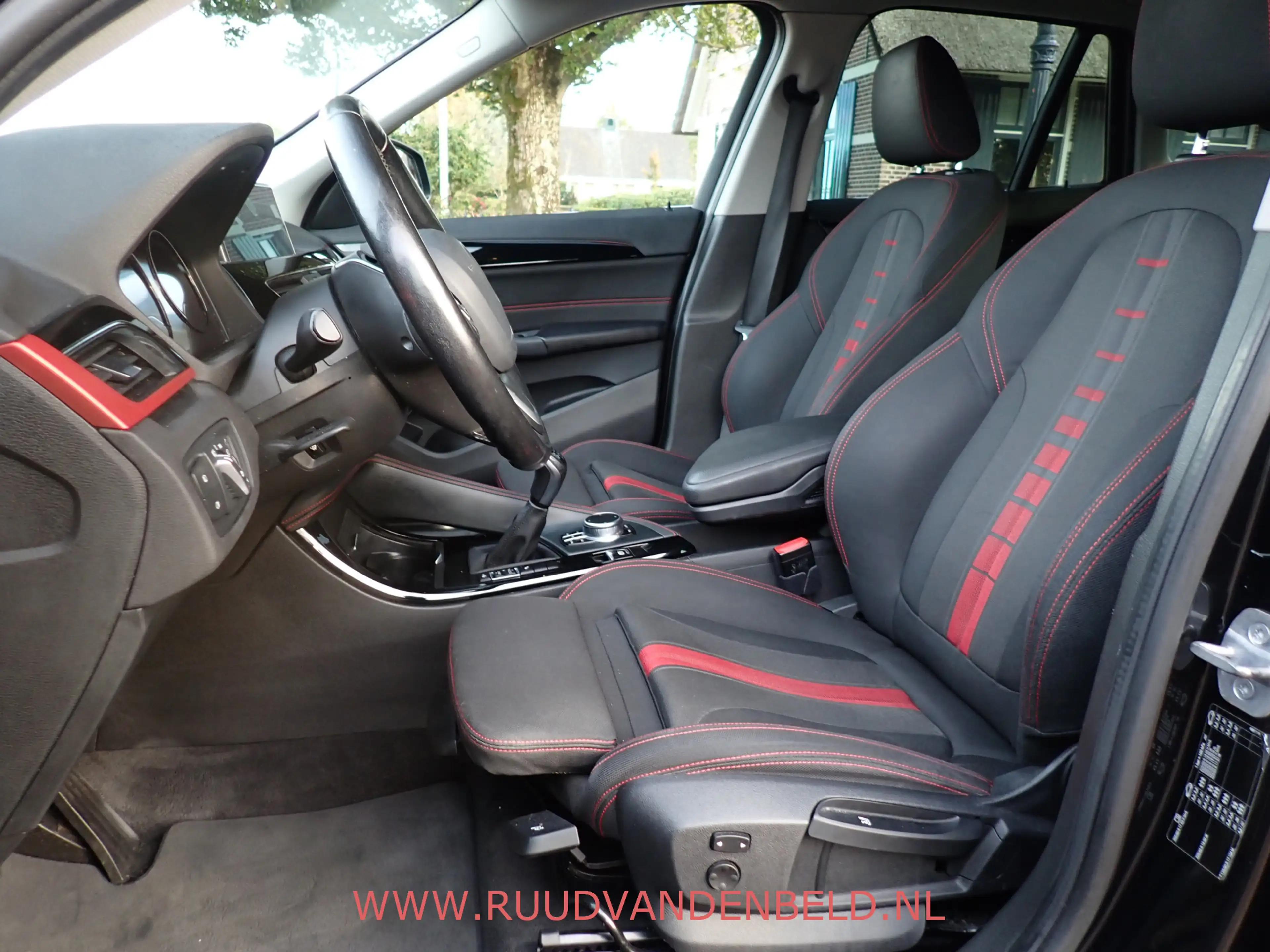 BMW X1 1.8i SPORTLINE CARPLAY / HEADUP / 18'' / SPORTSTOE — photo 9