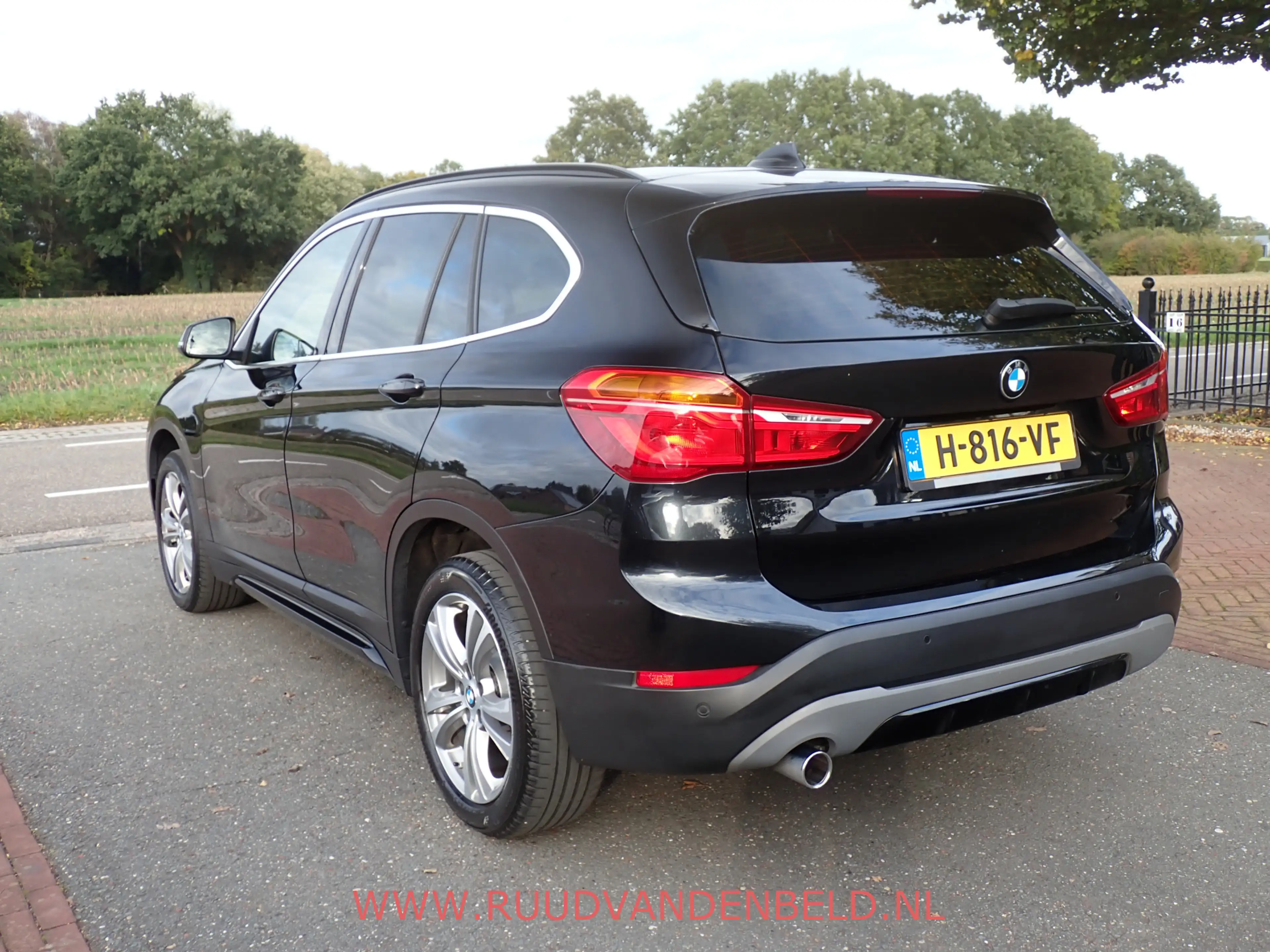 BMW X1 1.8i SPORTLINE CARPLAY / HEADUP / 18'' / SPORTSTOE — photo 5