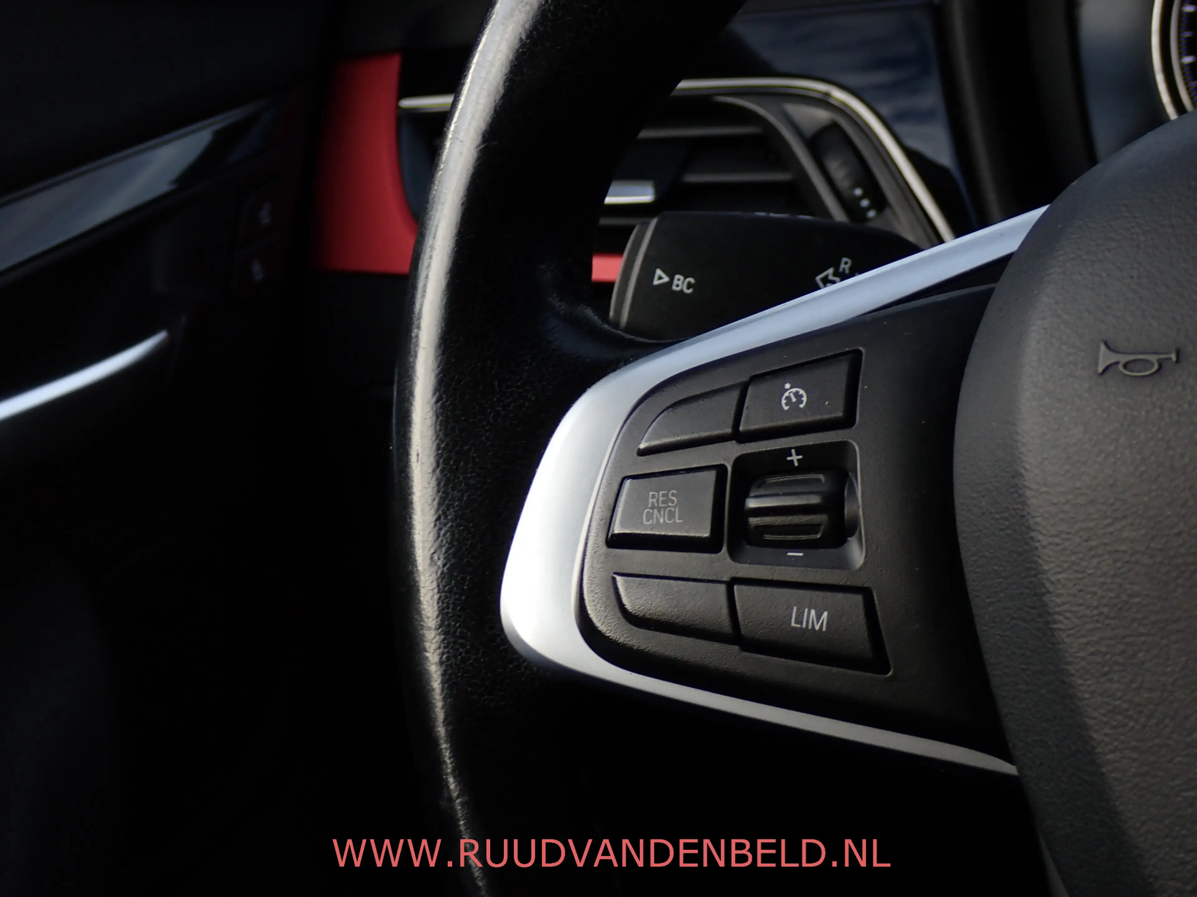 BMW X1 1.8i SPORTLINE CARPLAY / HEADUP / 18'' / SPORTSTOE — photo 27