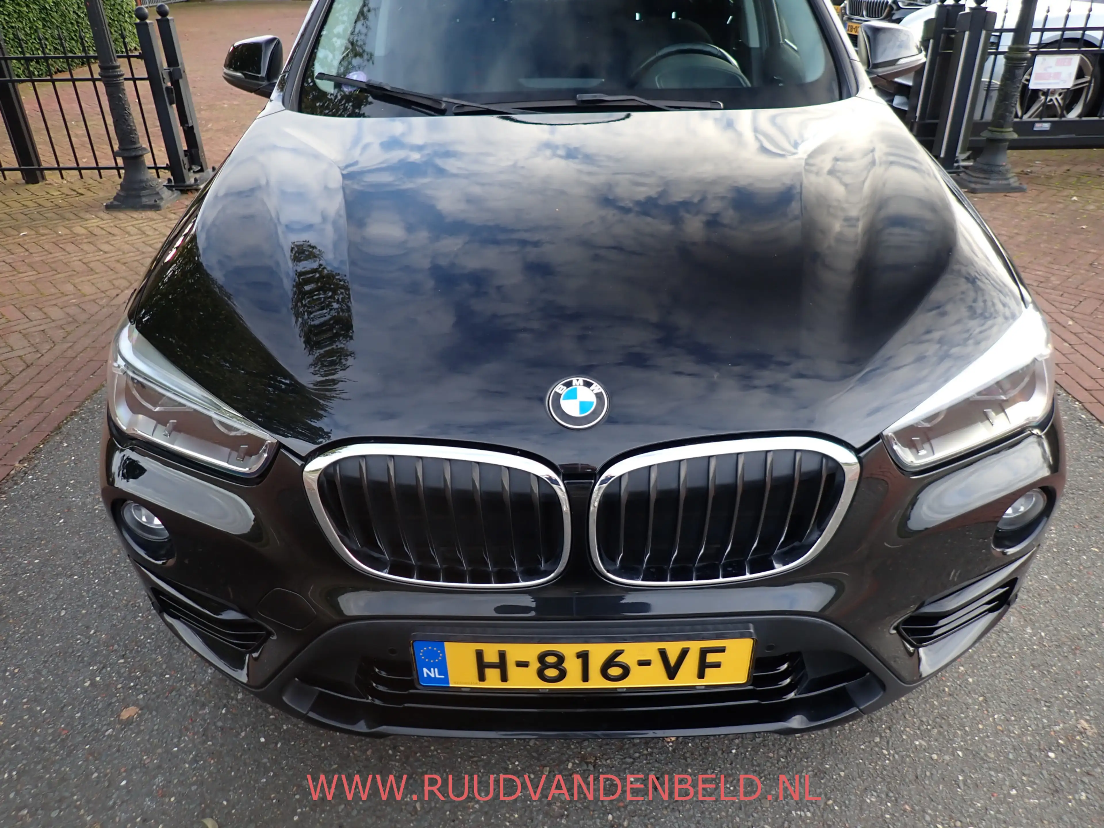 BMW X1 1.8i SPORTLINE CARPLAY / HEADUP / 18'' / SPORTSTOE — photo 35