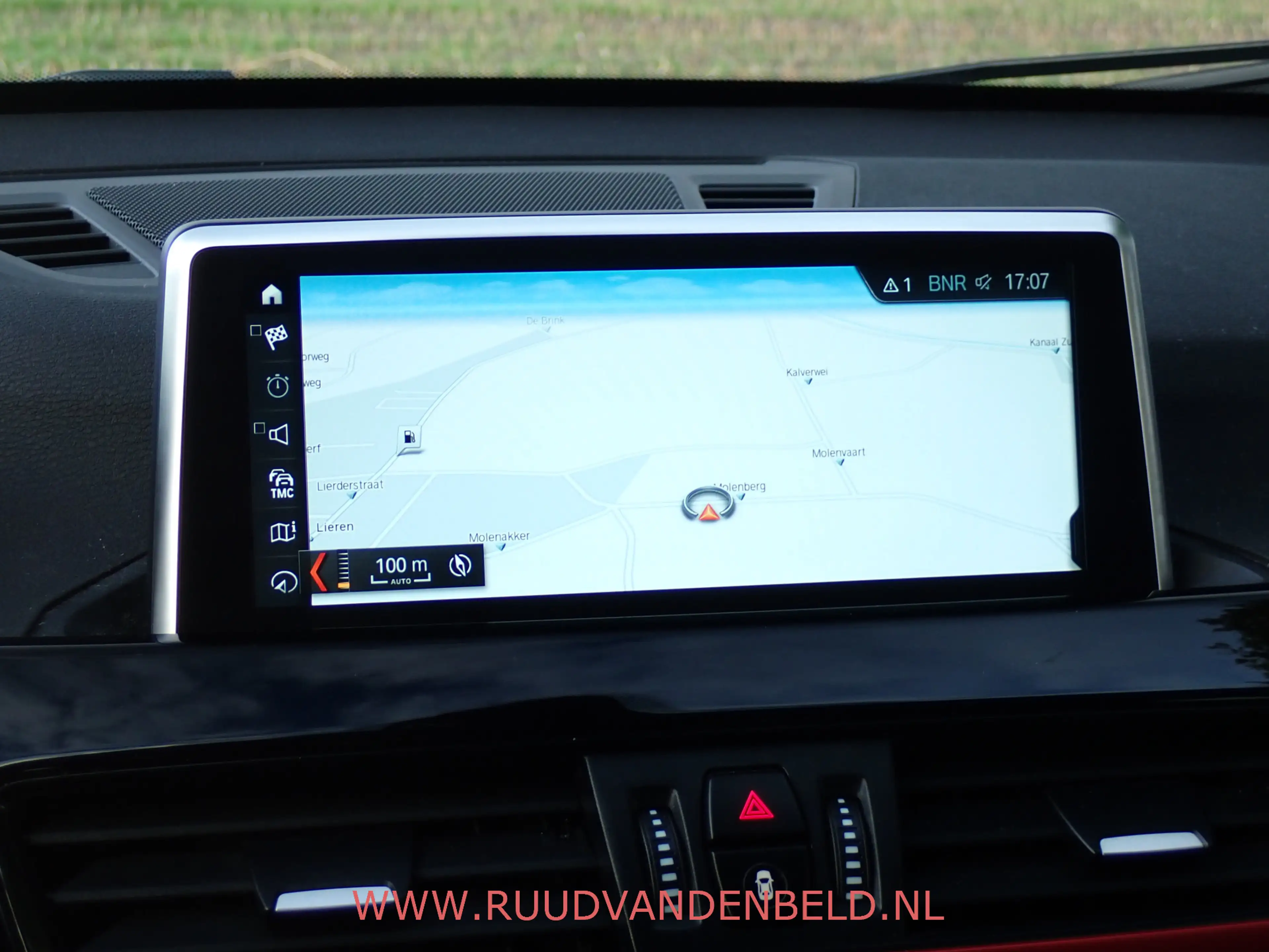 BMW X1 1.8i SPORTLINE CARPLAY / HEADUP / 18'' / SPORTSTOE — photo 14