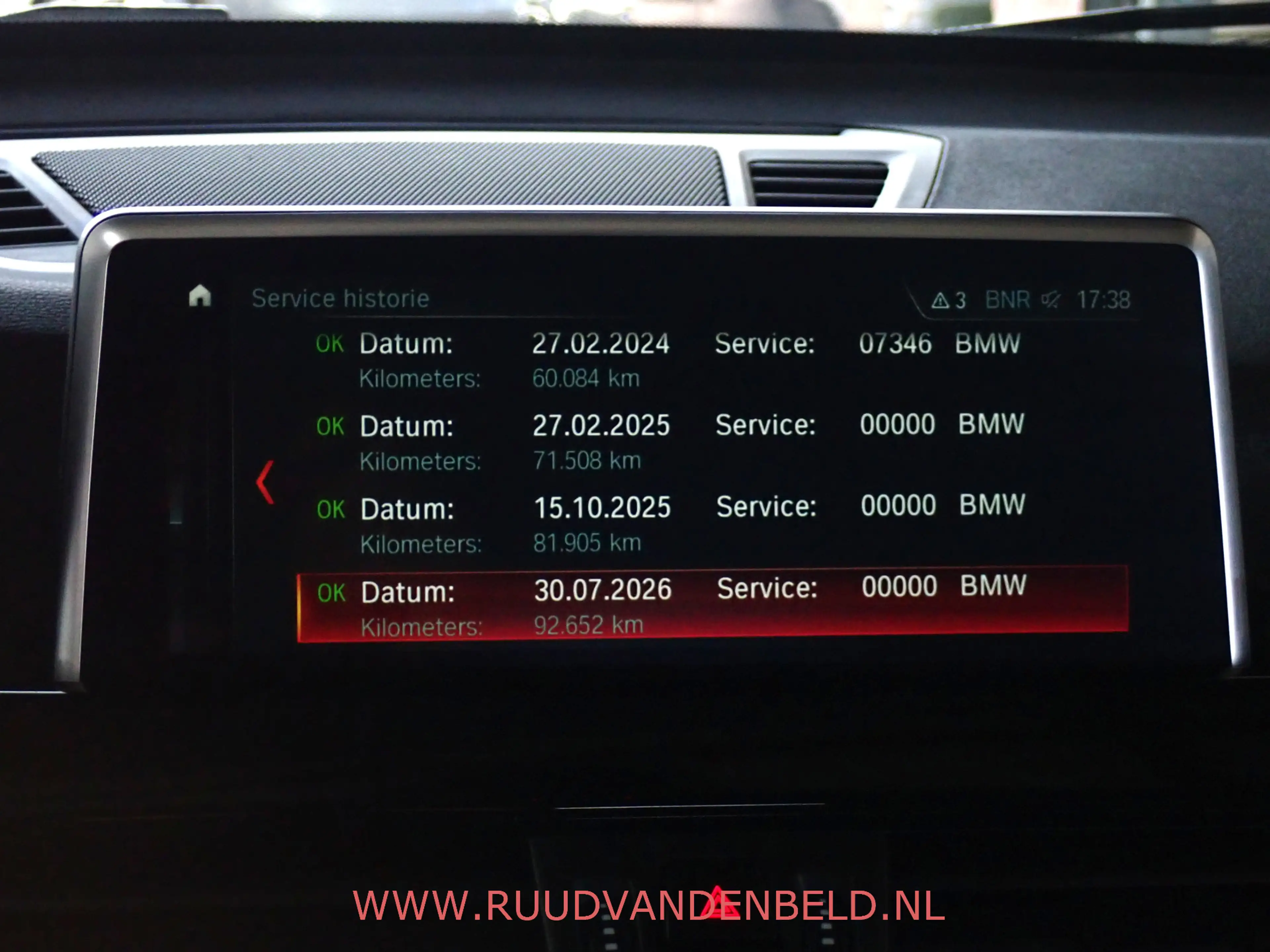 BMW X1 1.8i SPORTLINE CARPLAY / HEADUP / 18'' / SPORTSTOE — photo 21