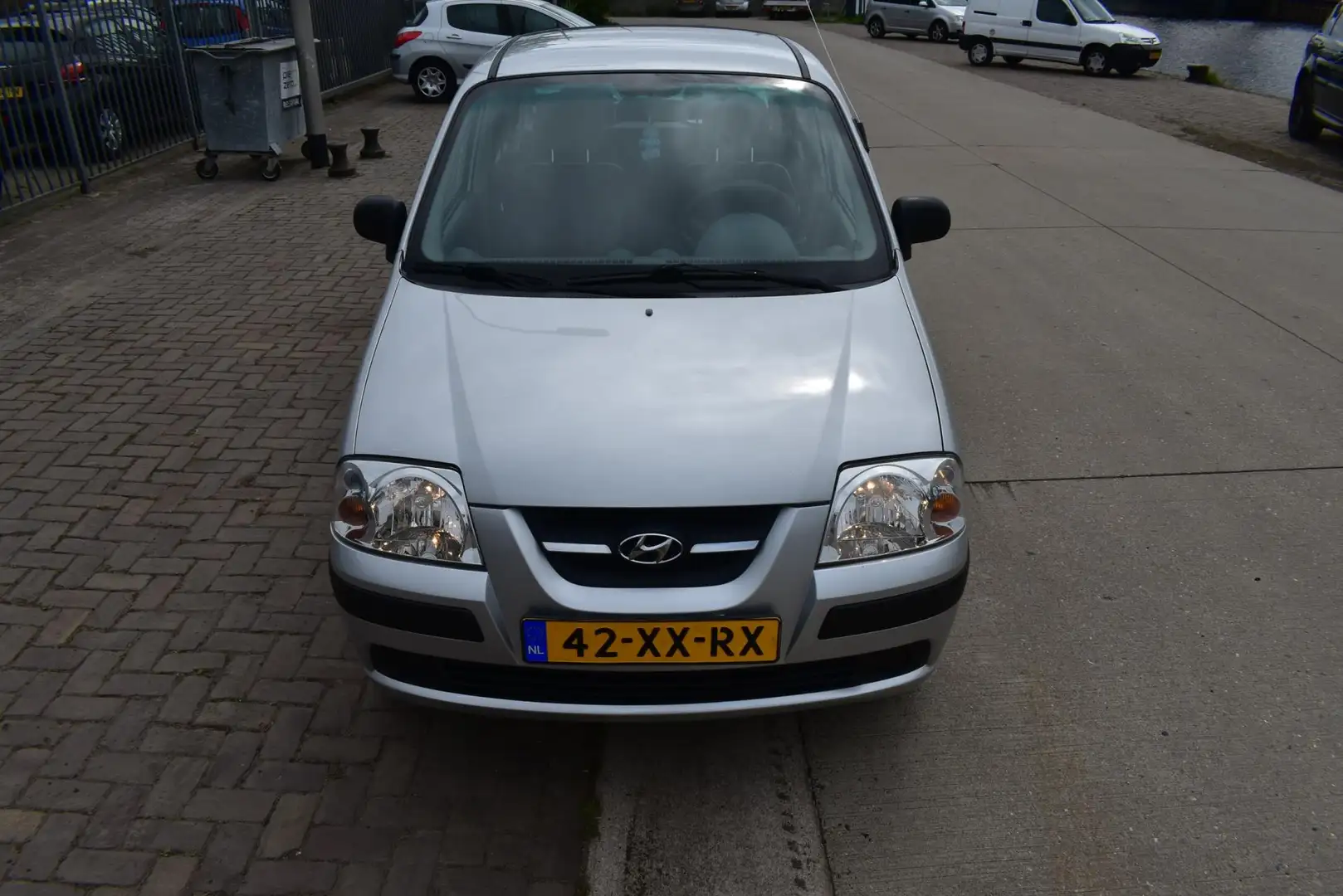 Hyundai Atos 1.1i Active Young Grijs - 2