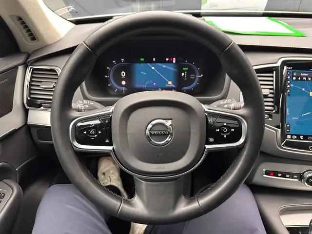 Volvo XC90 view 15