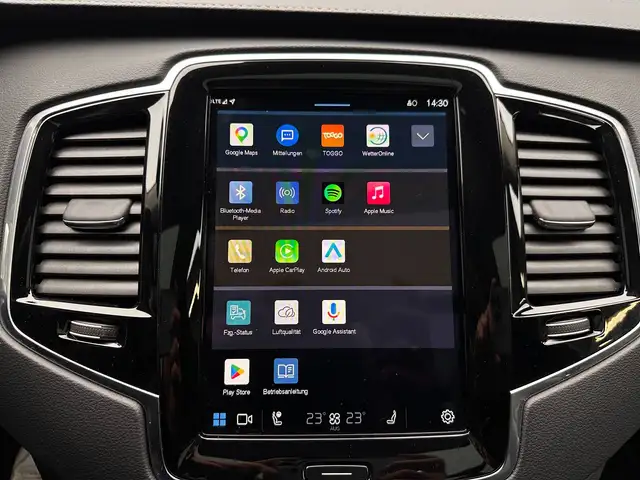 Volvo XC90 view 21