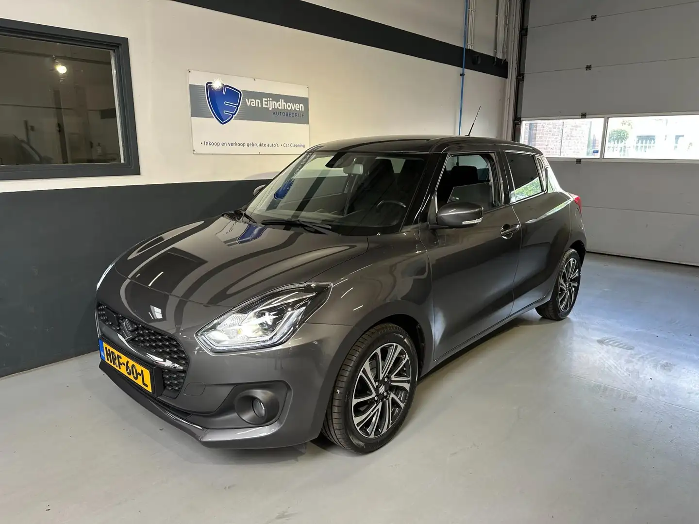 Suzuki Swift 1.2 Style Smart Hybrid Carplay|Camera|Adaptive Gris - 1