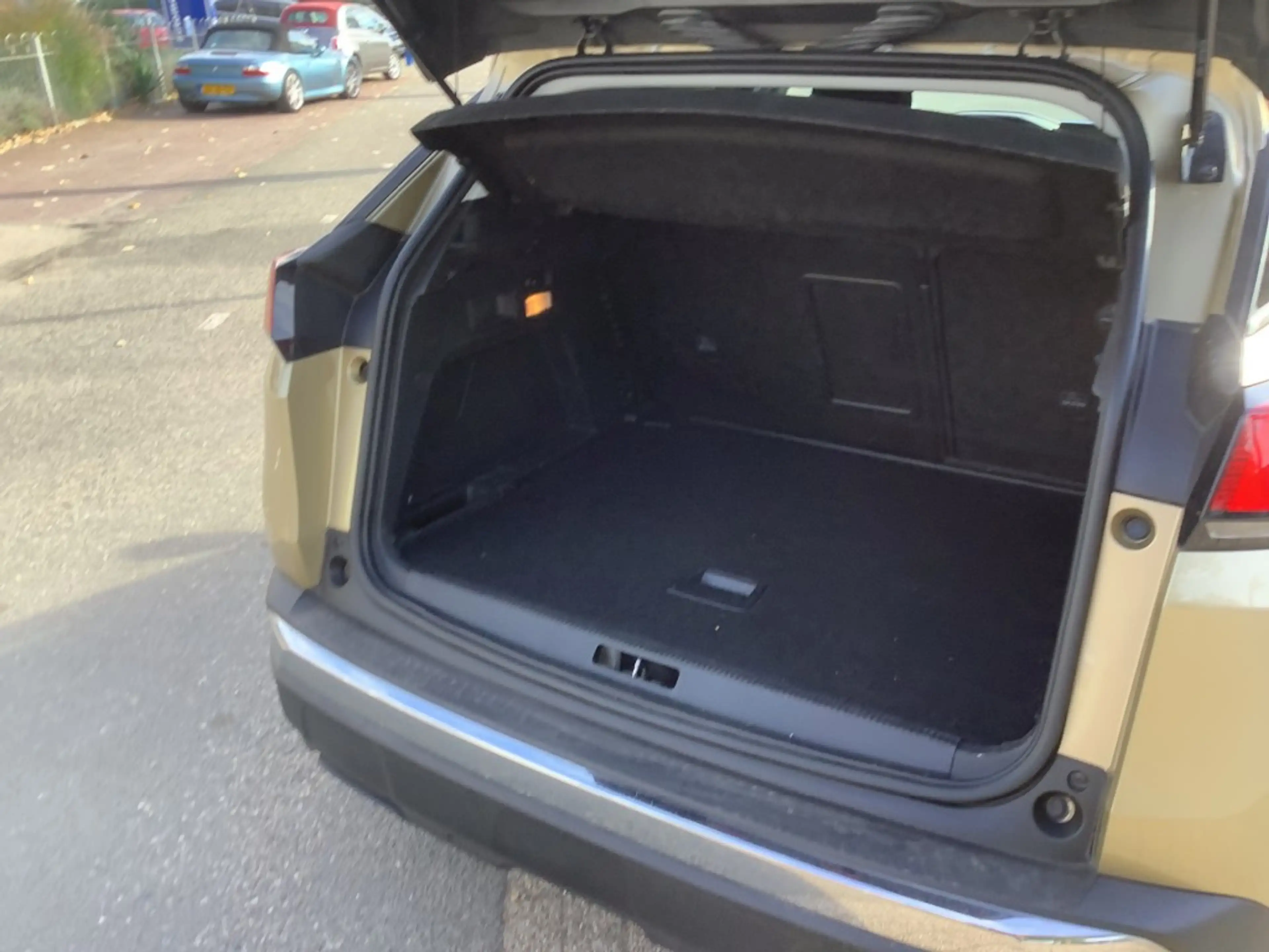 Peugeot 3008 1.2 PURETECH ALLURE Automaat — photo 13