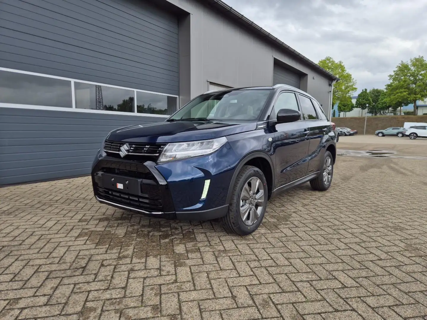Suzuki Vitara Comfort 110PS Automatik MHEV 4x4 ALLGRIP 1.4 Bo... Blau - 1
