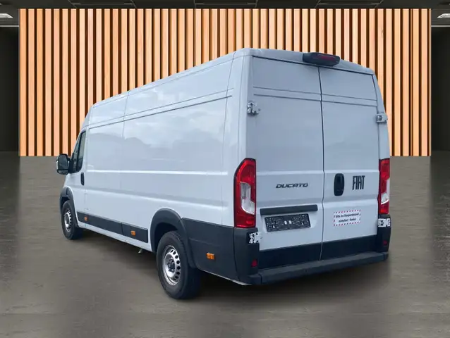 Fiat Ducato view 3