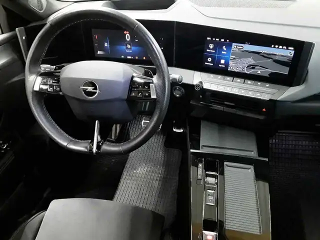 Opel Astra view 10